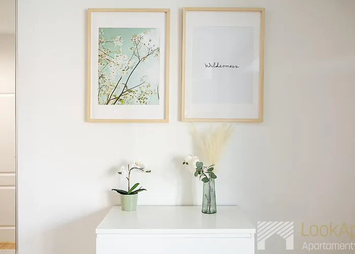 Kopernika By Lookap - Parking W Garazu W Cenie * Łódź